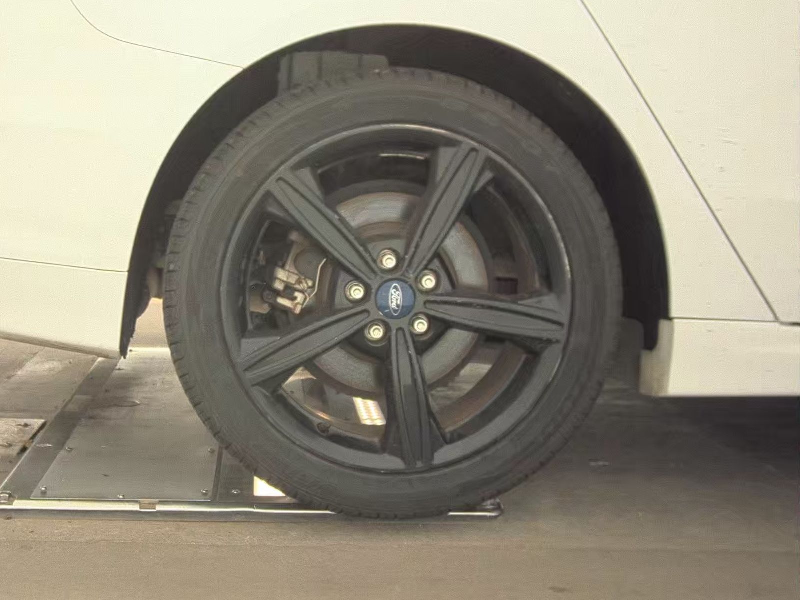 2016 Ford Fusion SE FWD