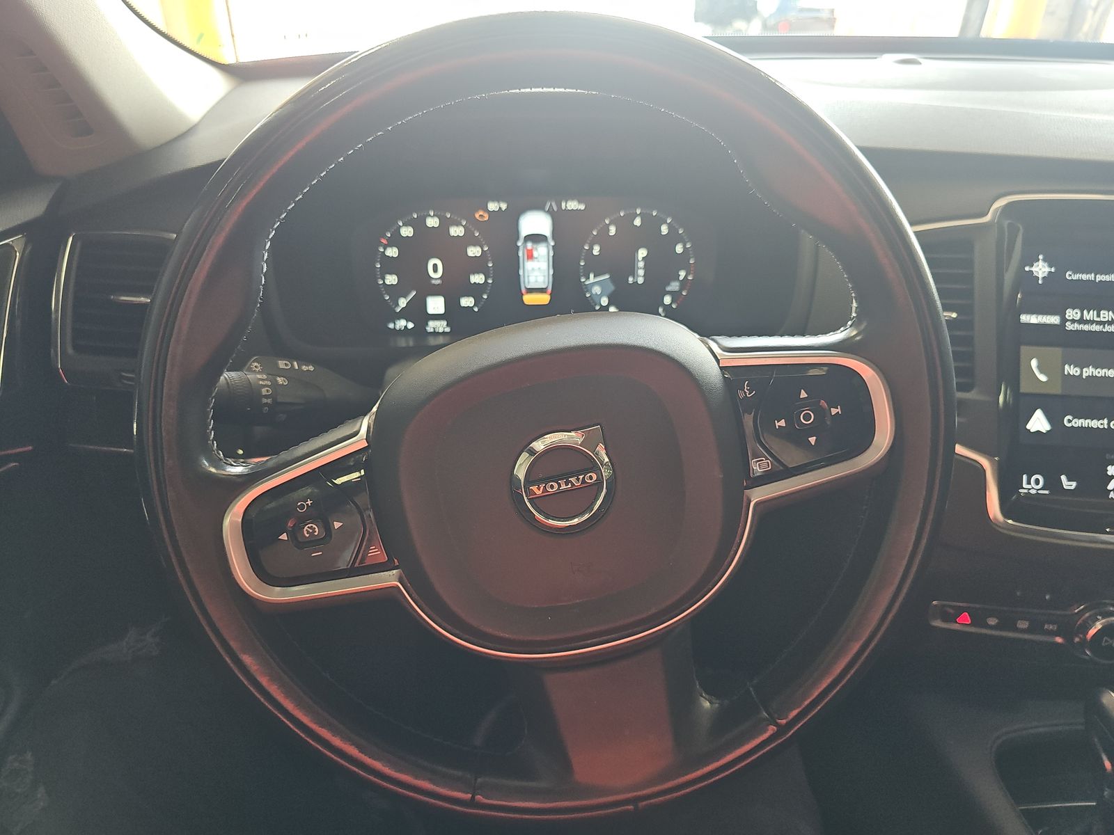 2018 Volvo XC90 T5 Momentum AWD