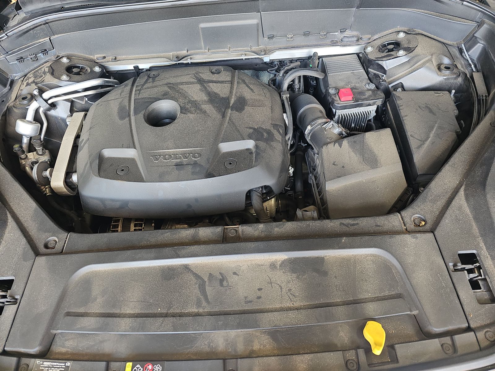 2018 Volvo XC90 T5 Momentum AWD