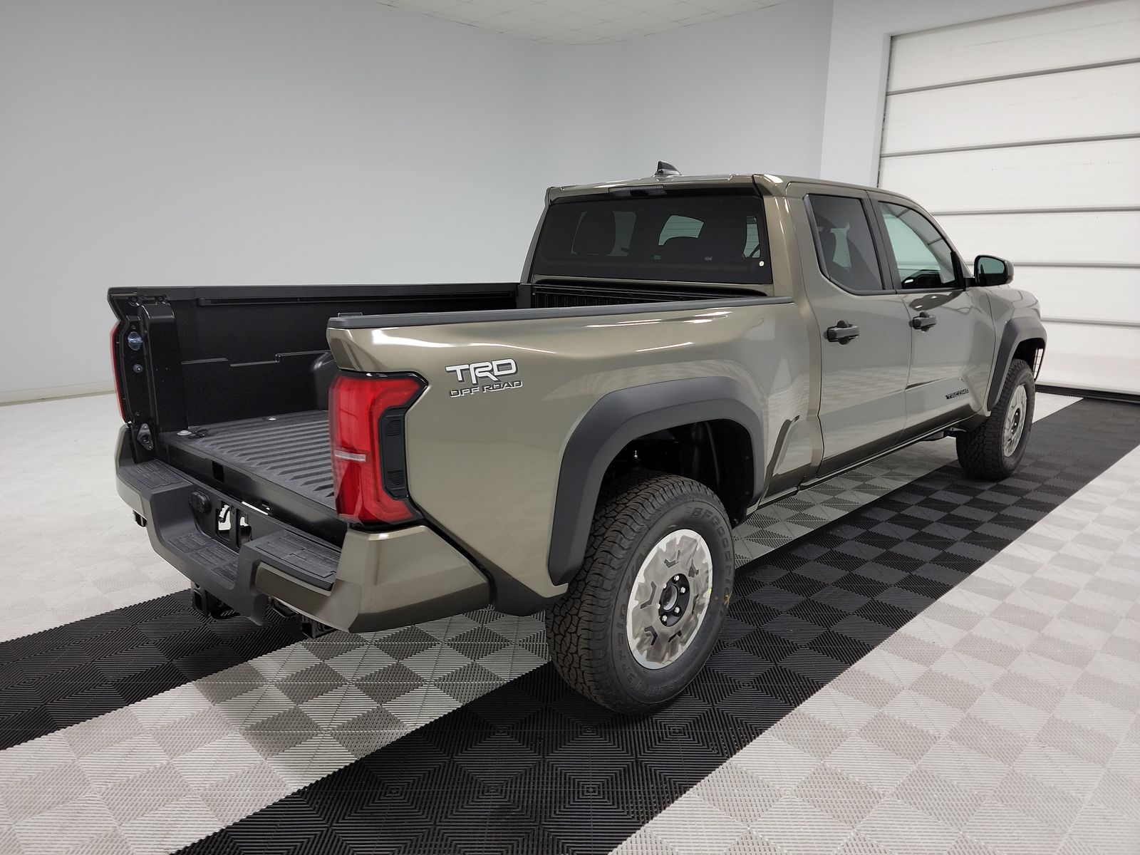 2025 Toyota Tacoma TRD Off-Road AWD