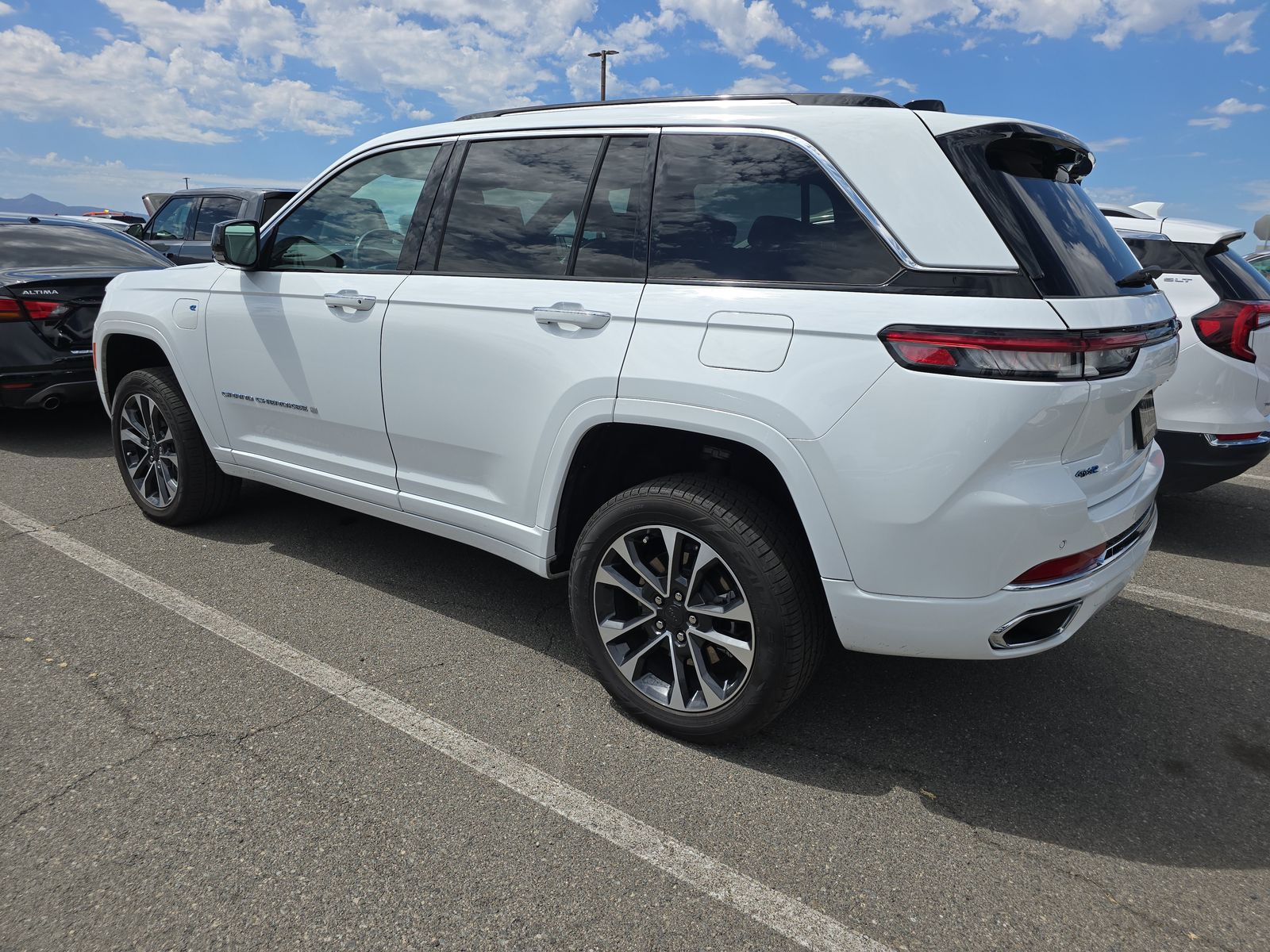 2023 Jeep Grand Cherokee 4xe Overland AWD