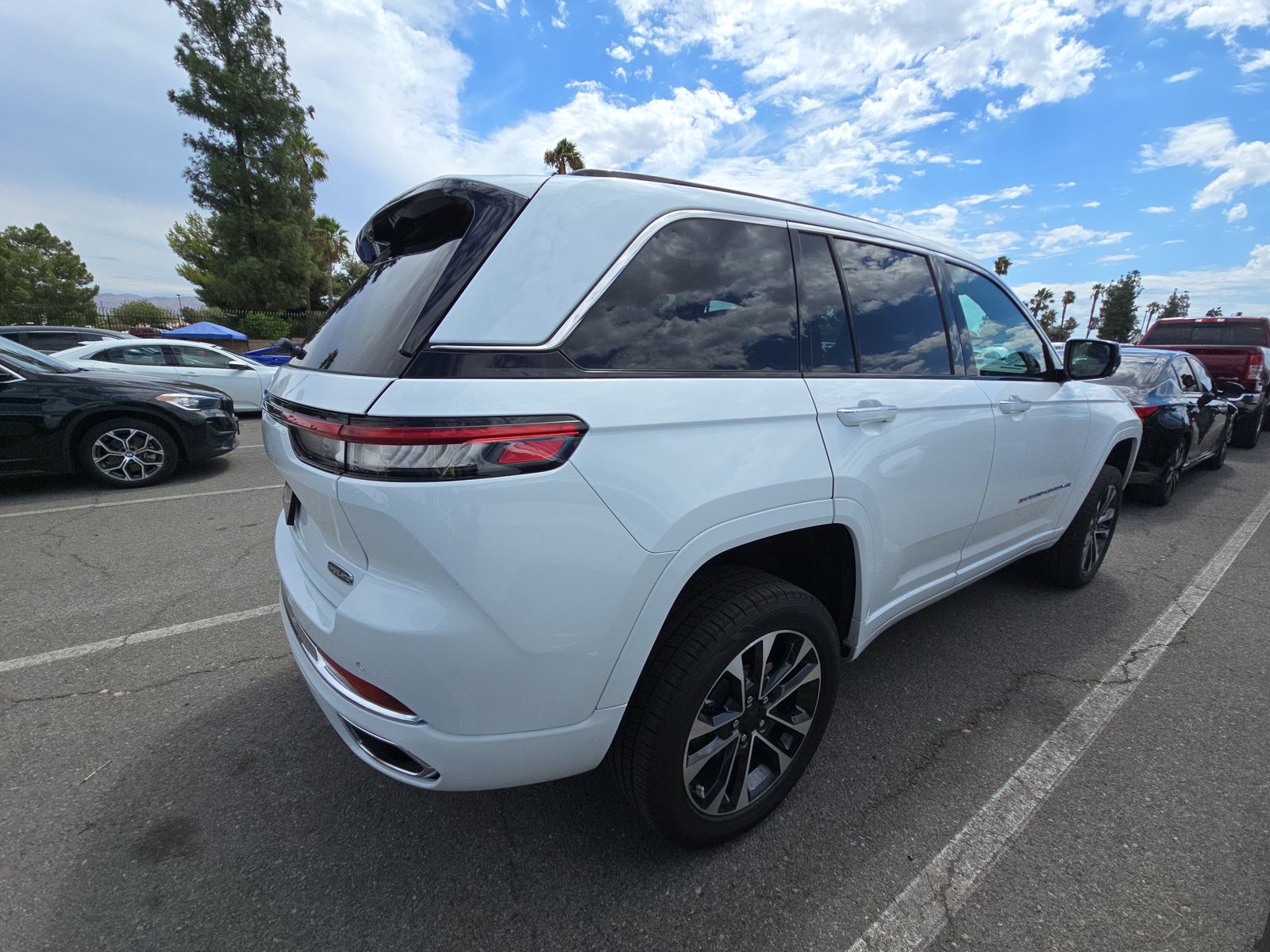 2023 Jeep Grand Cherokee 4xe Overland AWD