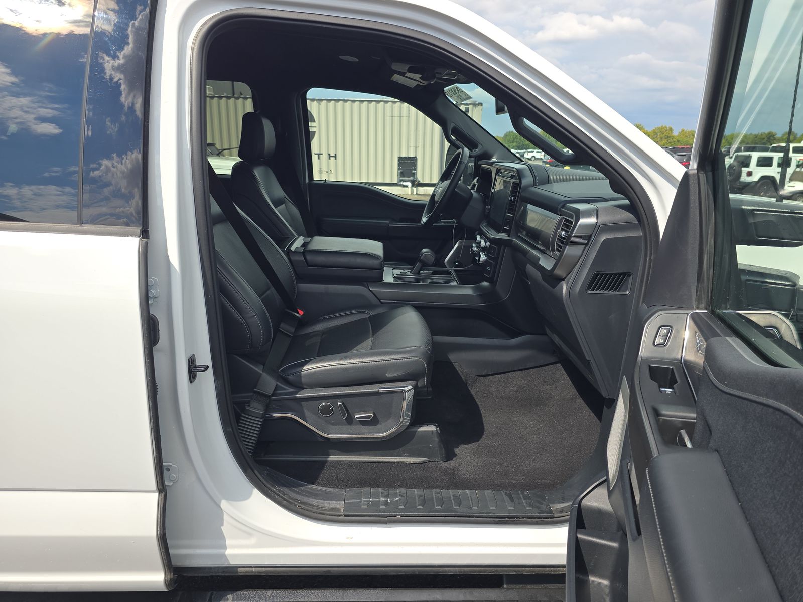 2024 Ford F-150 Lariat AWD