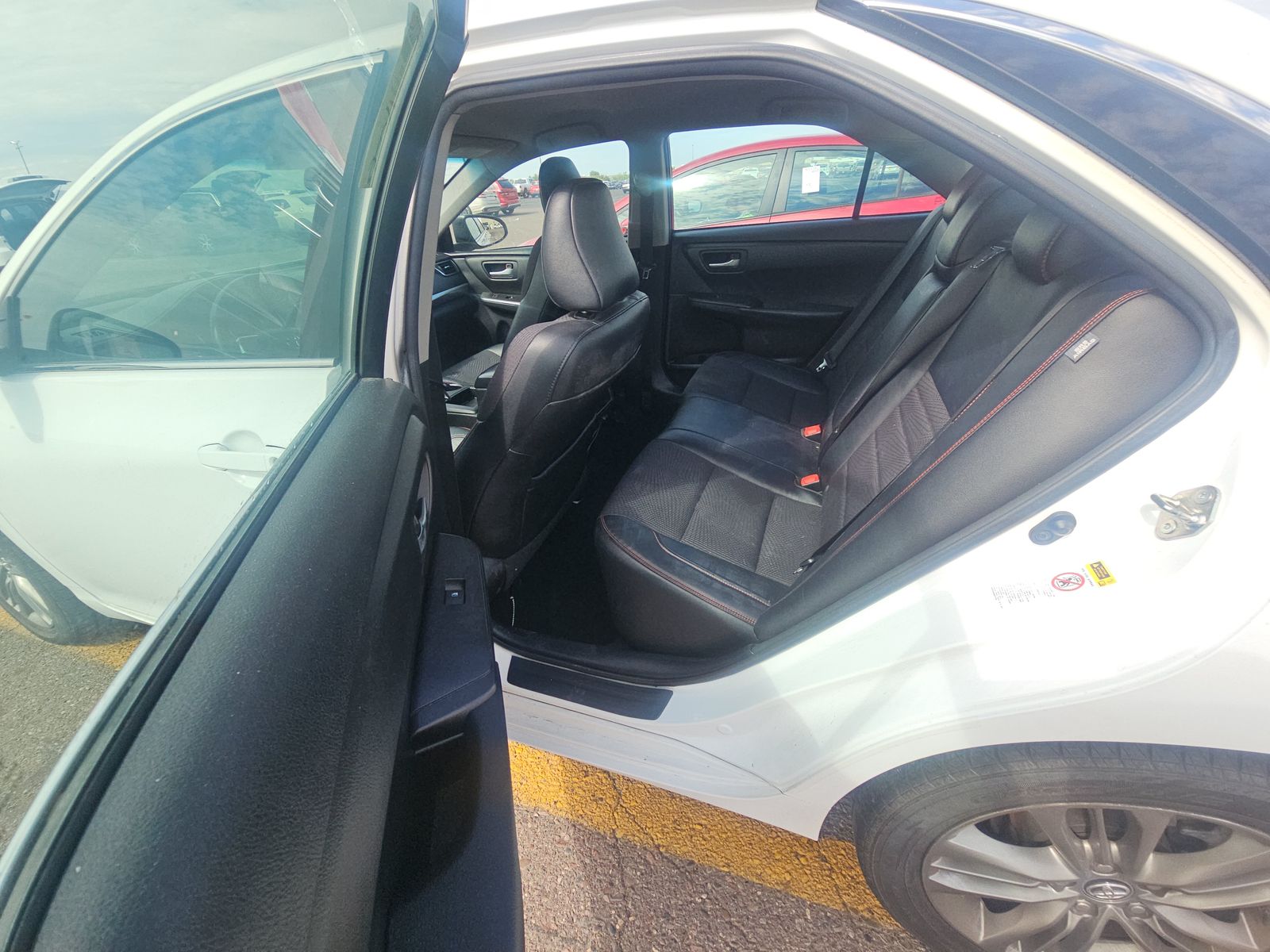 2016 Toyota Camry SE FWD