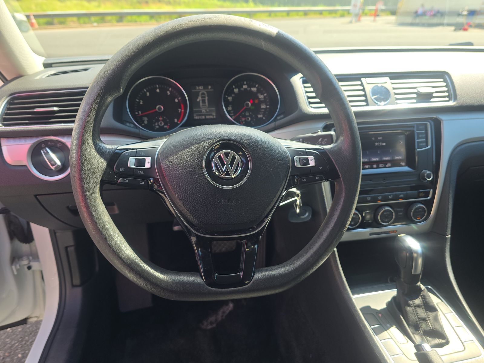 2017 Volkswagen Passat 1.8T S FWD