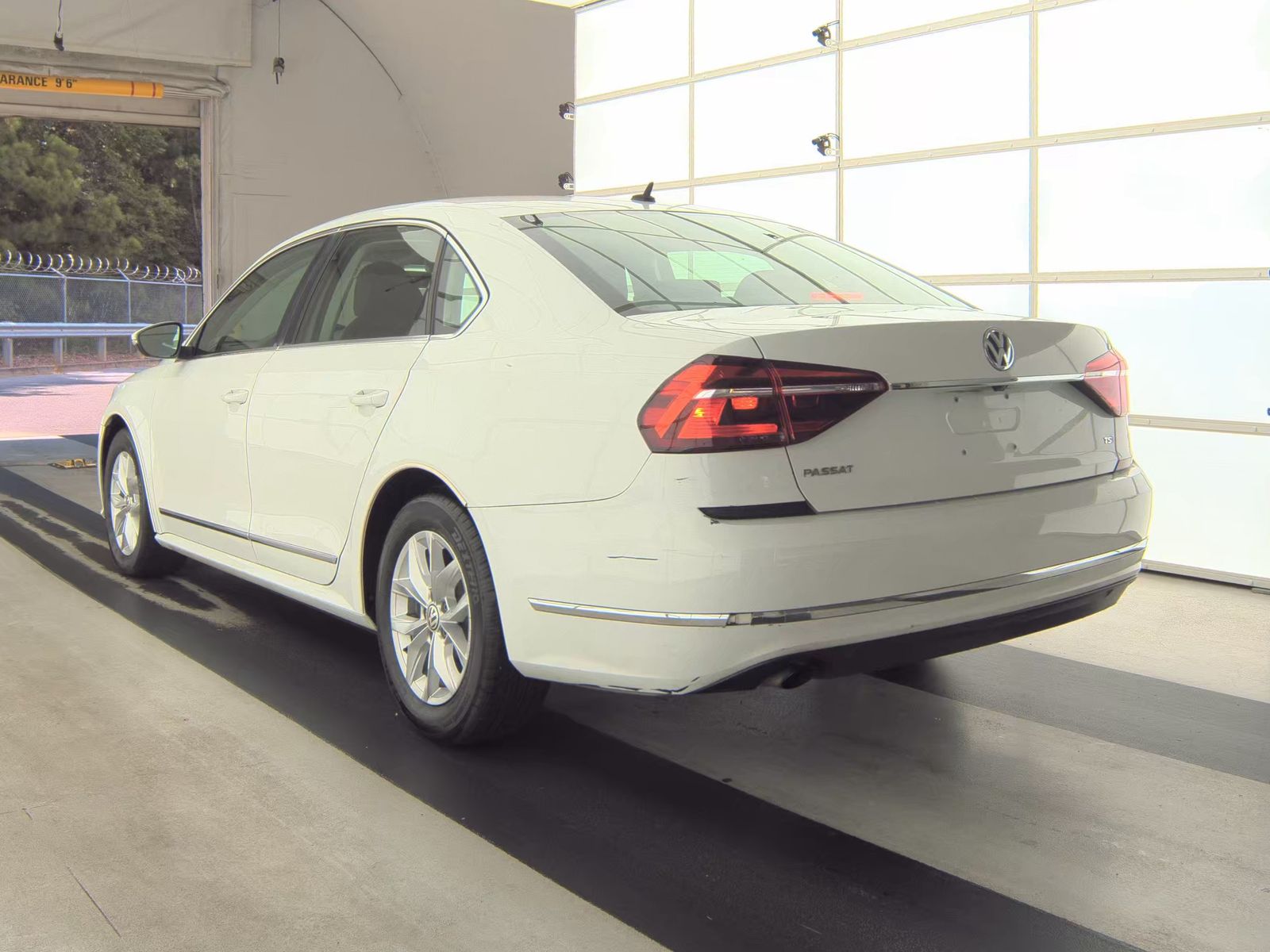 2017 Volkswagen Passat 1.8T S FWD