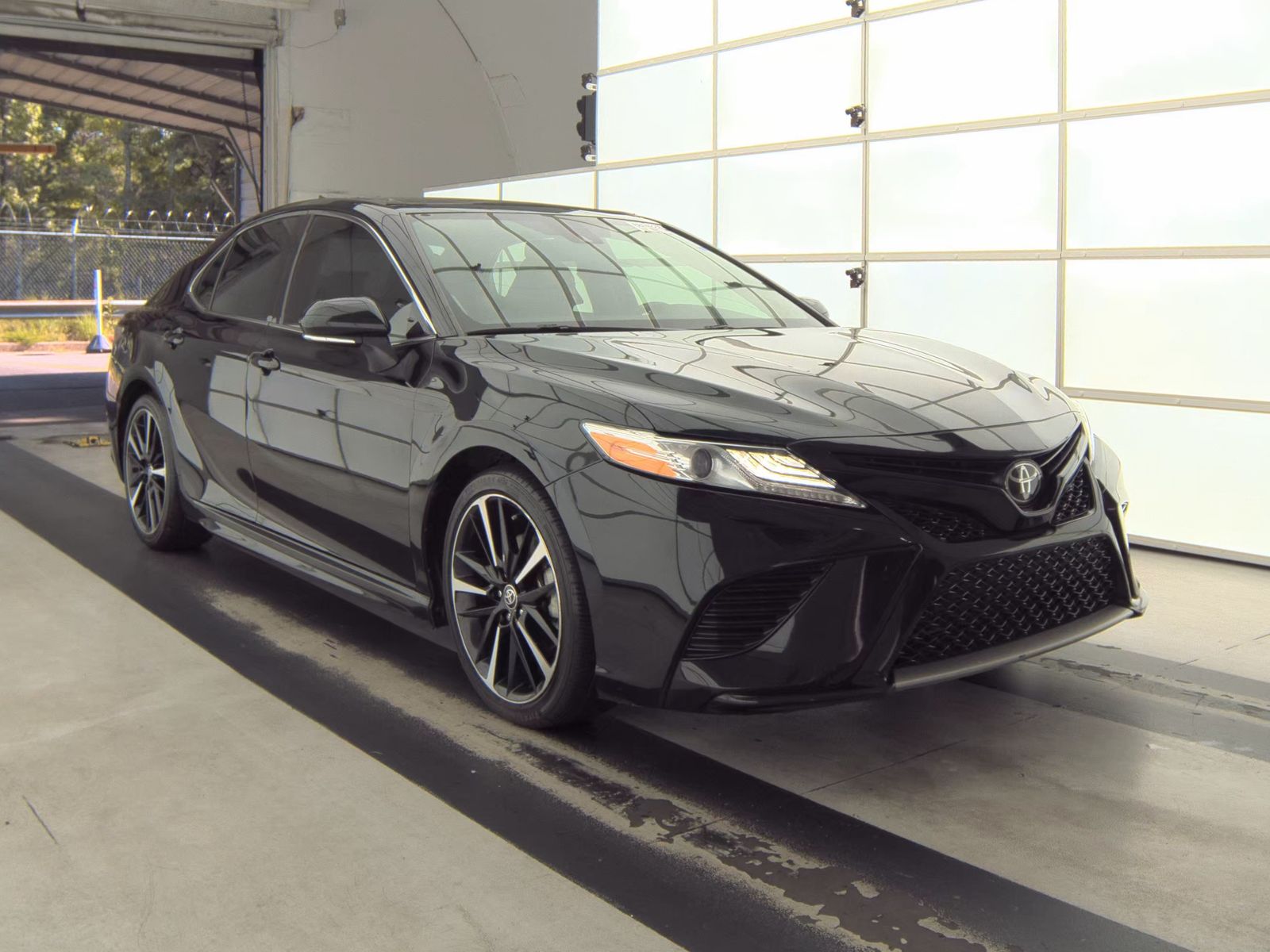 2020 Toyota Camry XSE FWD