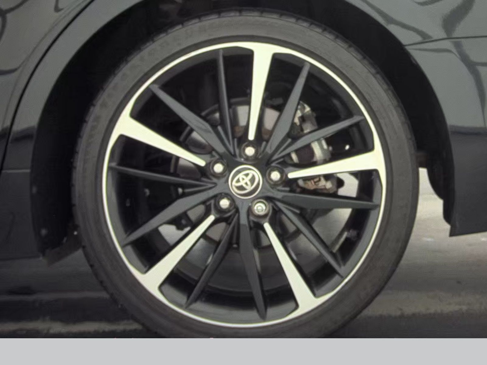 2020 Toyota Camry XSE FWD