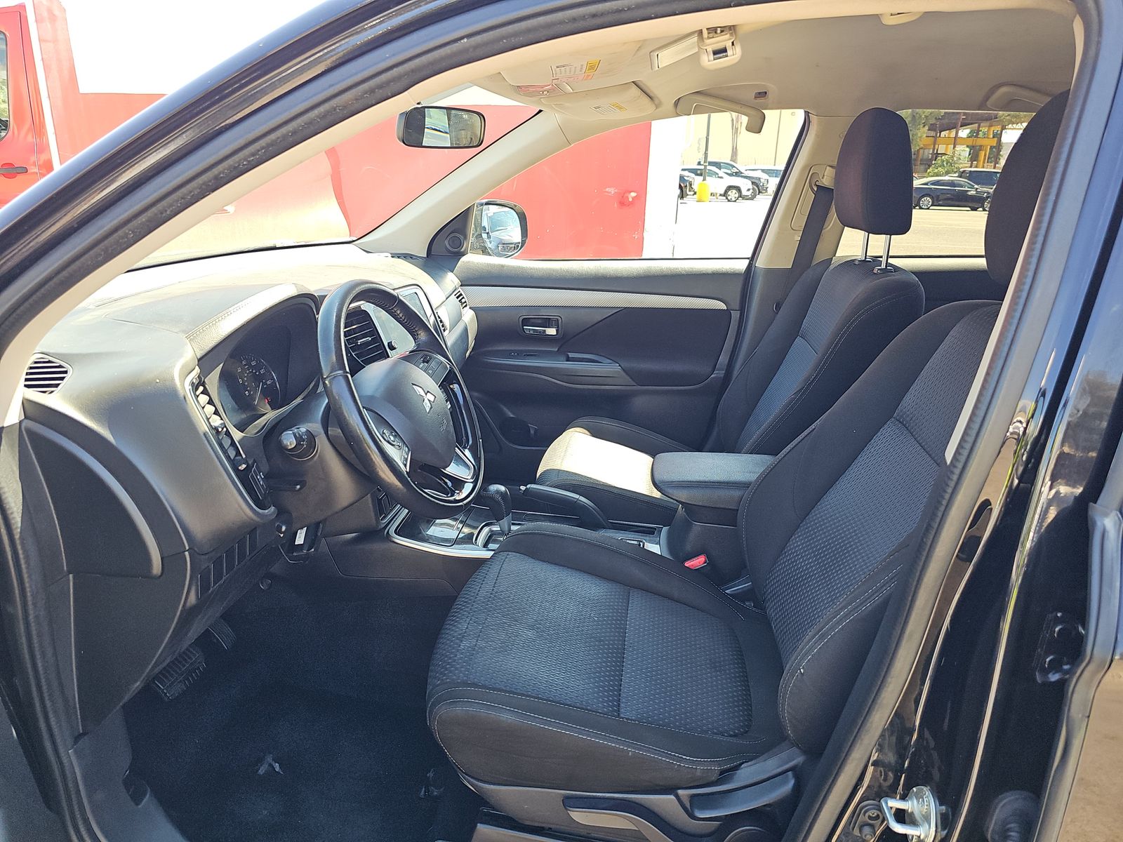 2018 Mitsubishi Outlander SE FWD