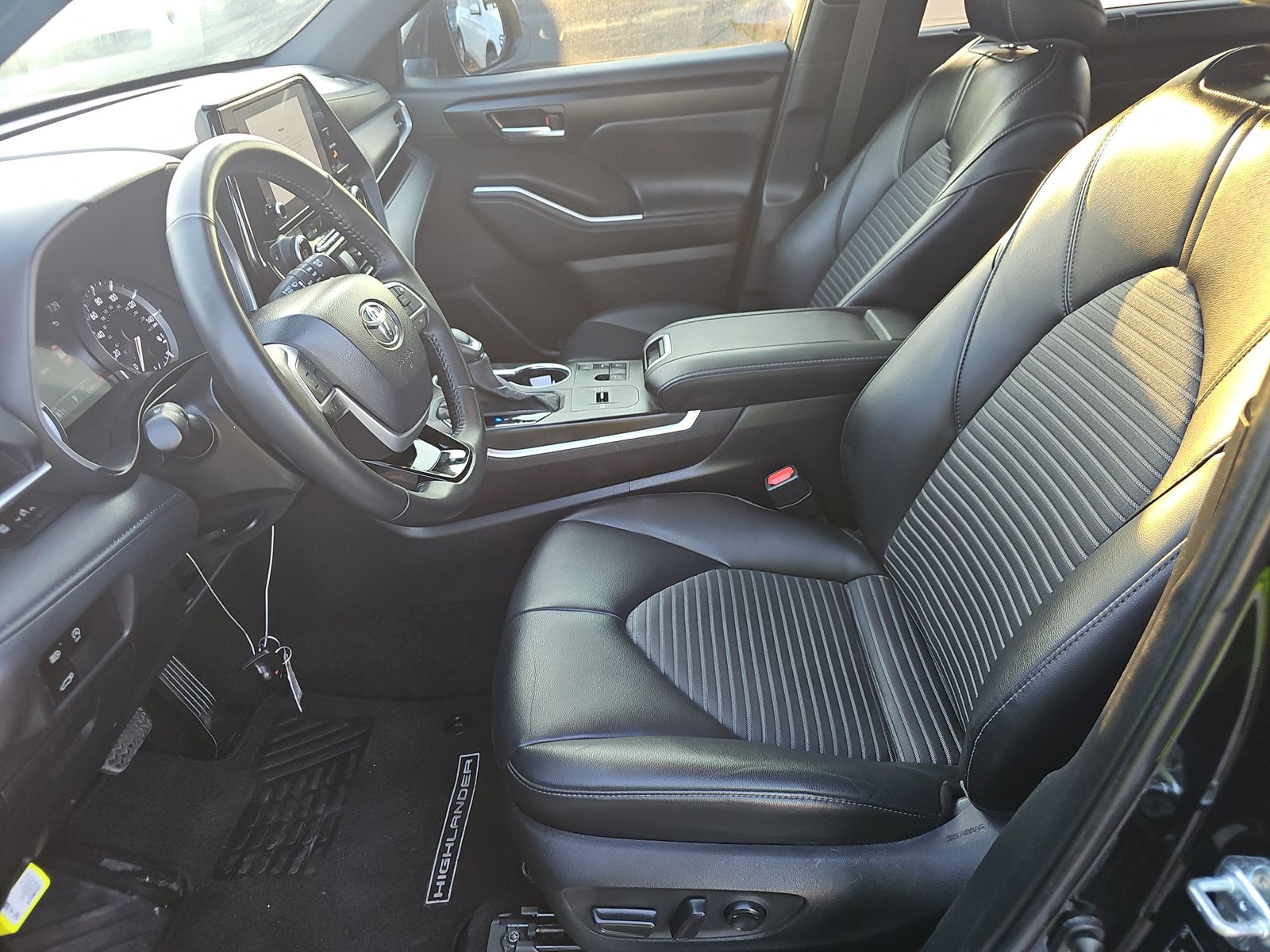 2024 Toyota Highlander XSE FWD