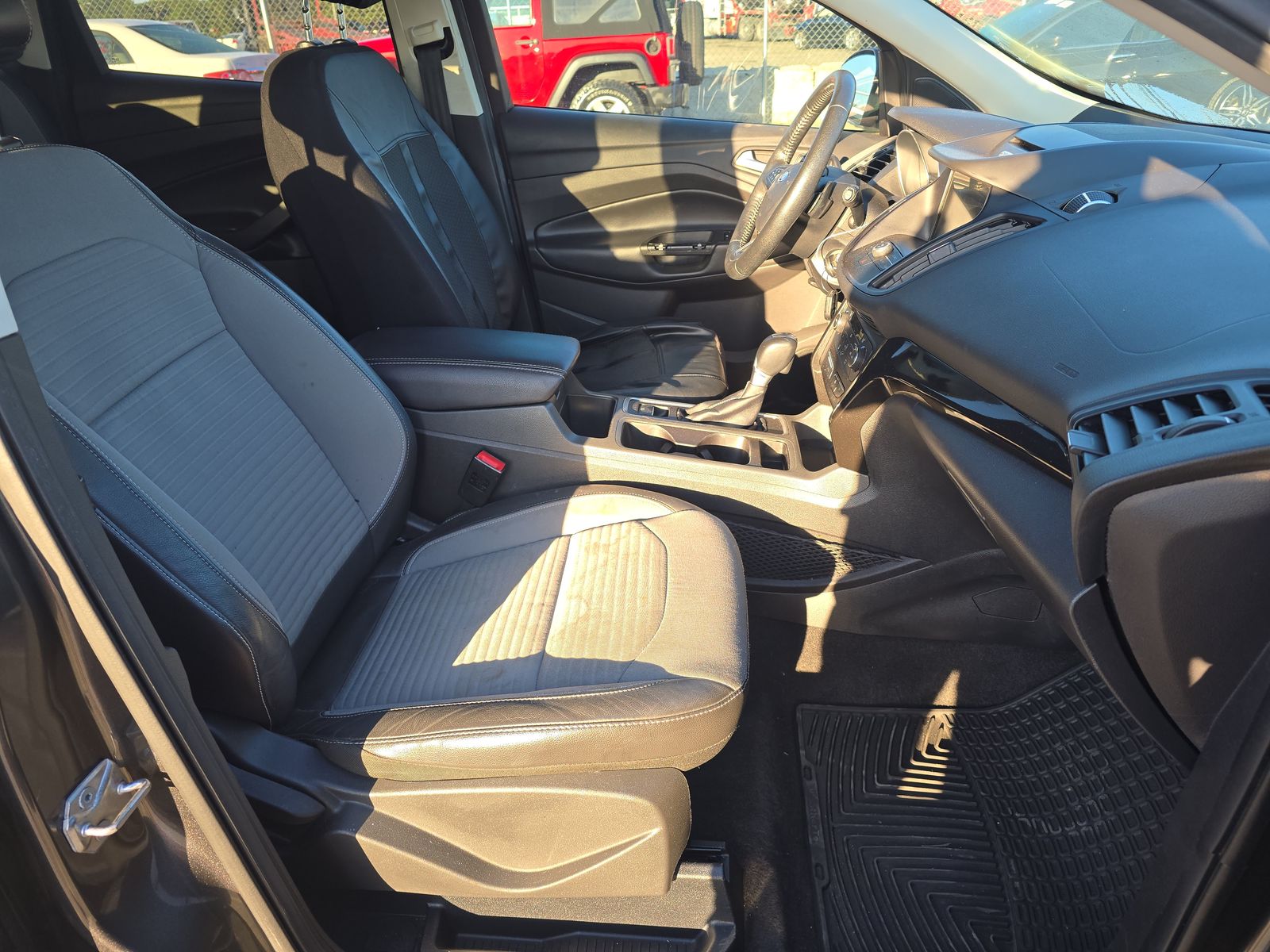 2017 Ford Escape SE FWD