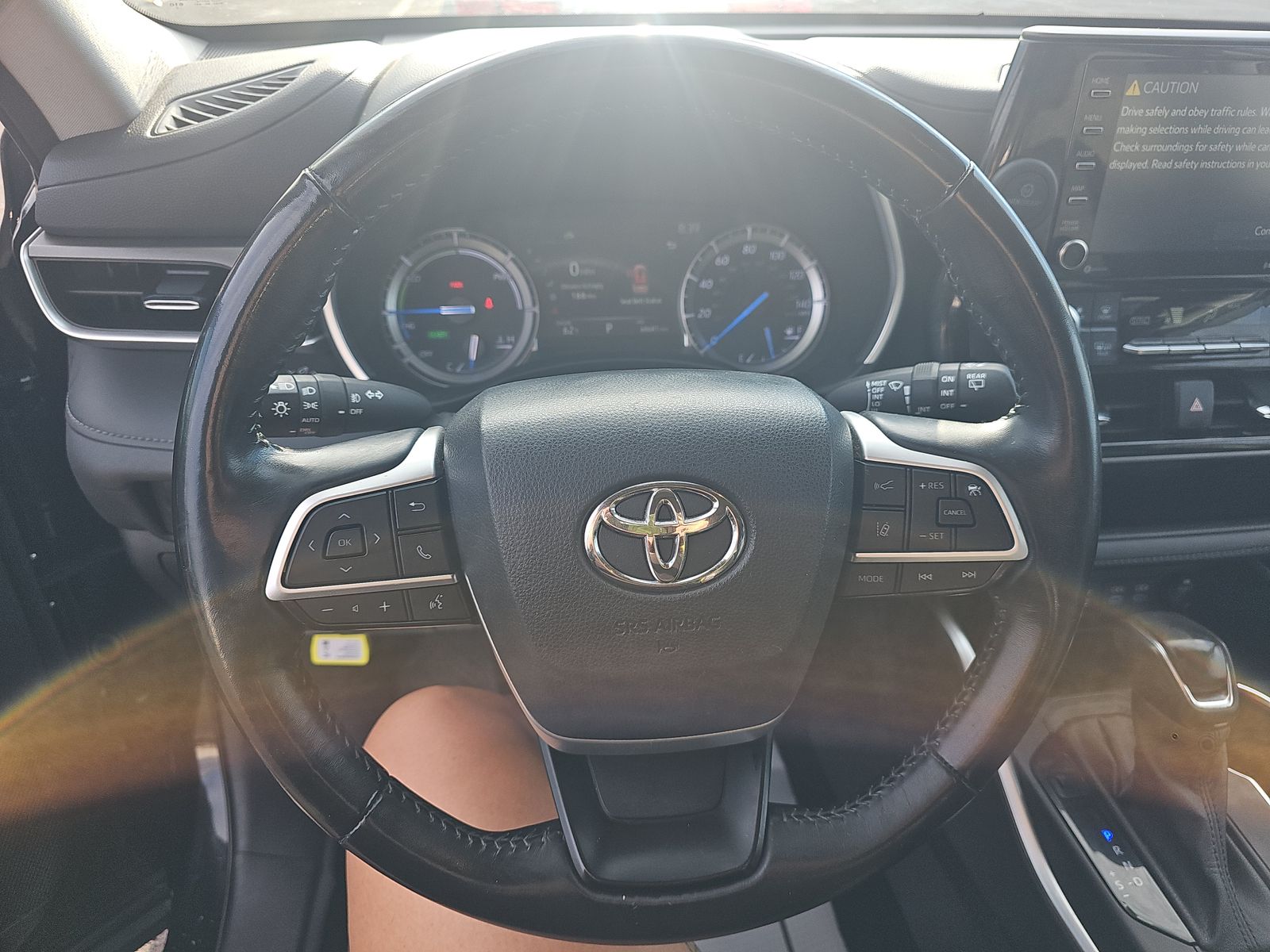 2022 Toyota Highlander Hybrid XLE FWD
