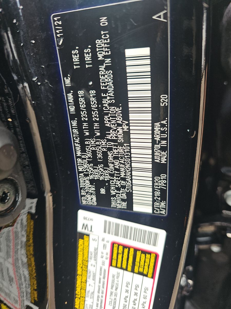 2022 Toyota Highlander Hybrid XLE FWD