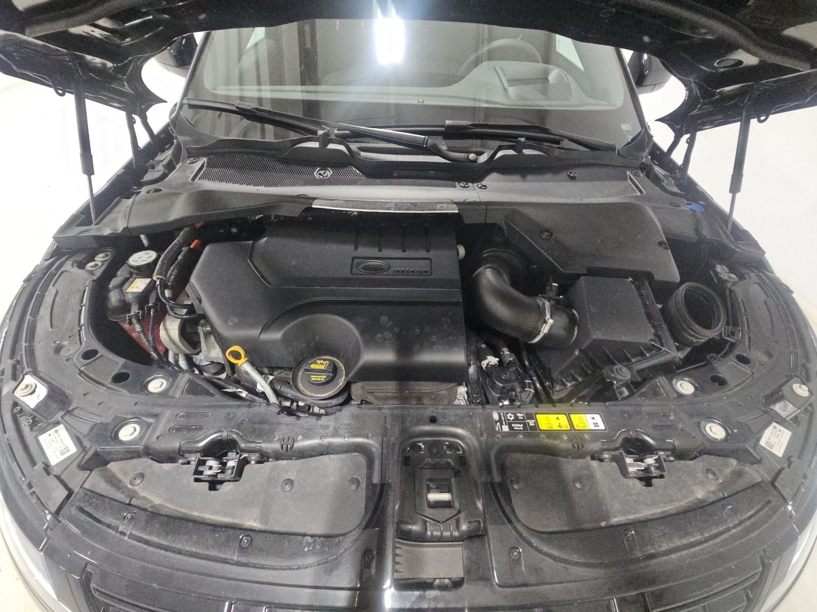 2025 Land Rover Range Rover Evoque Dynamic SE AWD