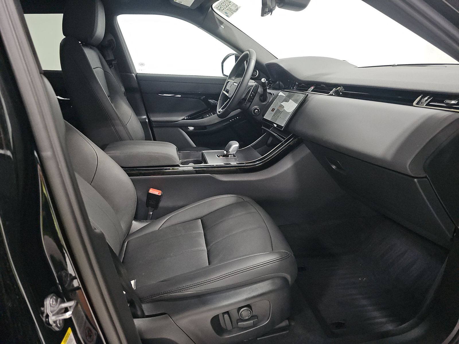 2025 Land Rover Range Rover Evoque Dynamic SE AWD