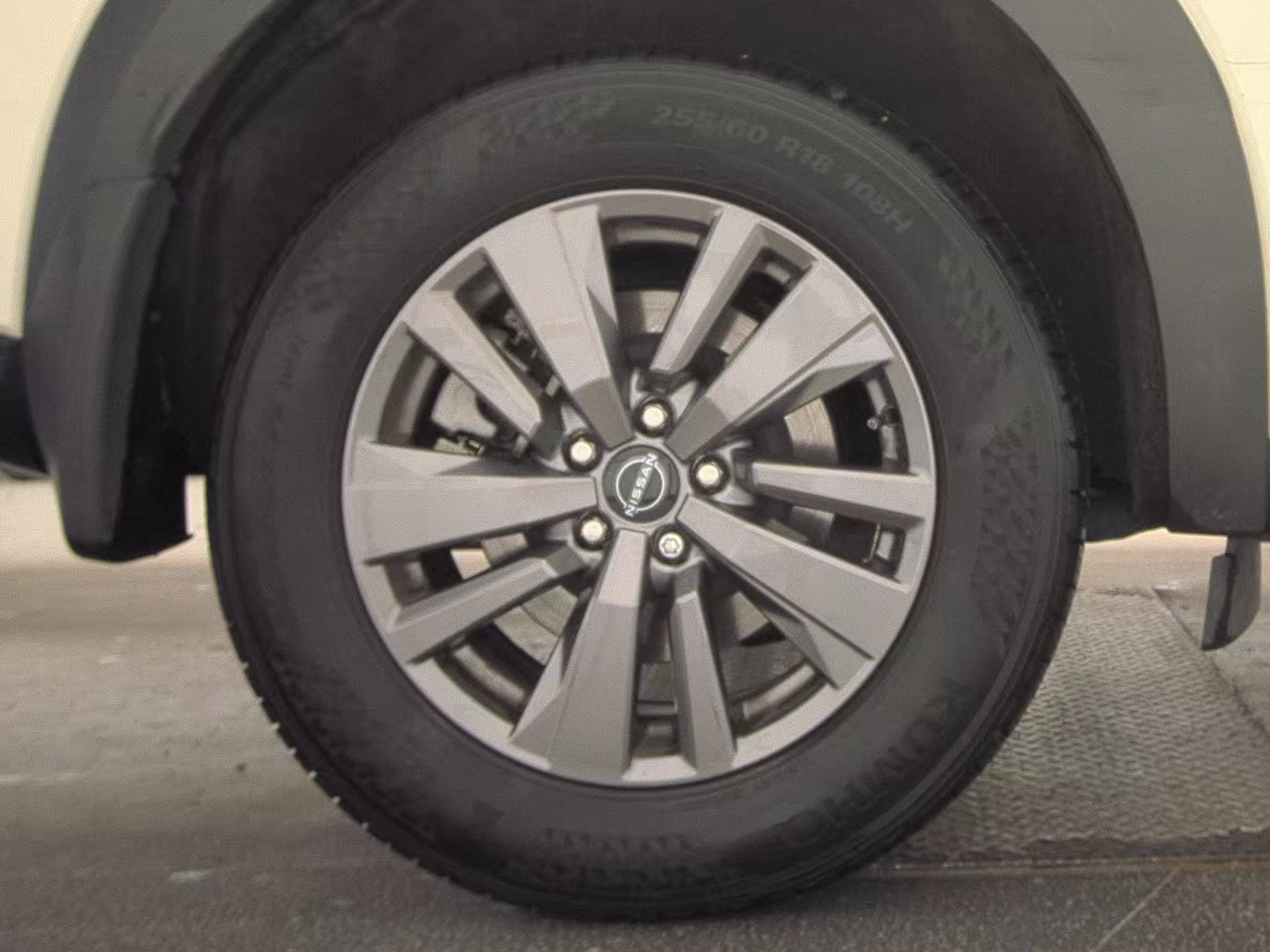 2024 Nissan Pathfinder SV AWD