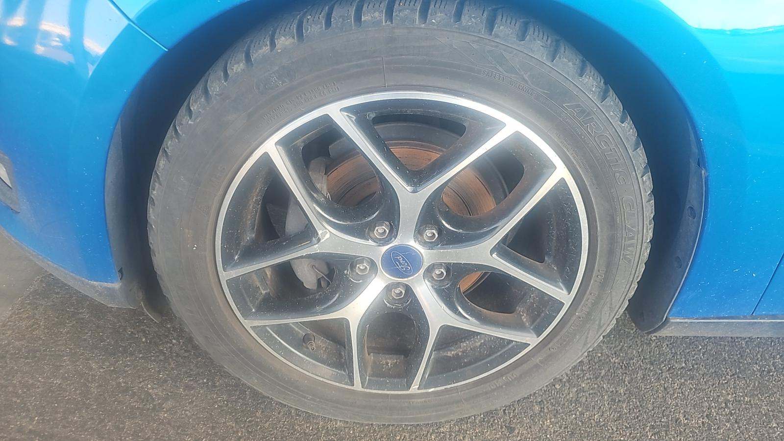 2017 Ford Focus SEL FWD