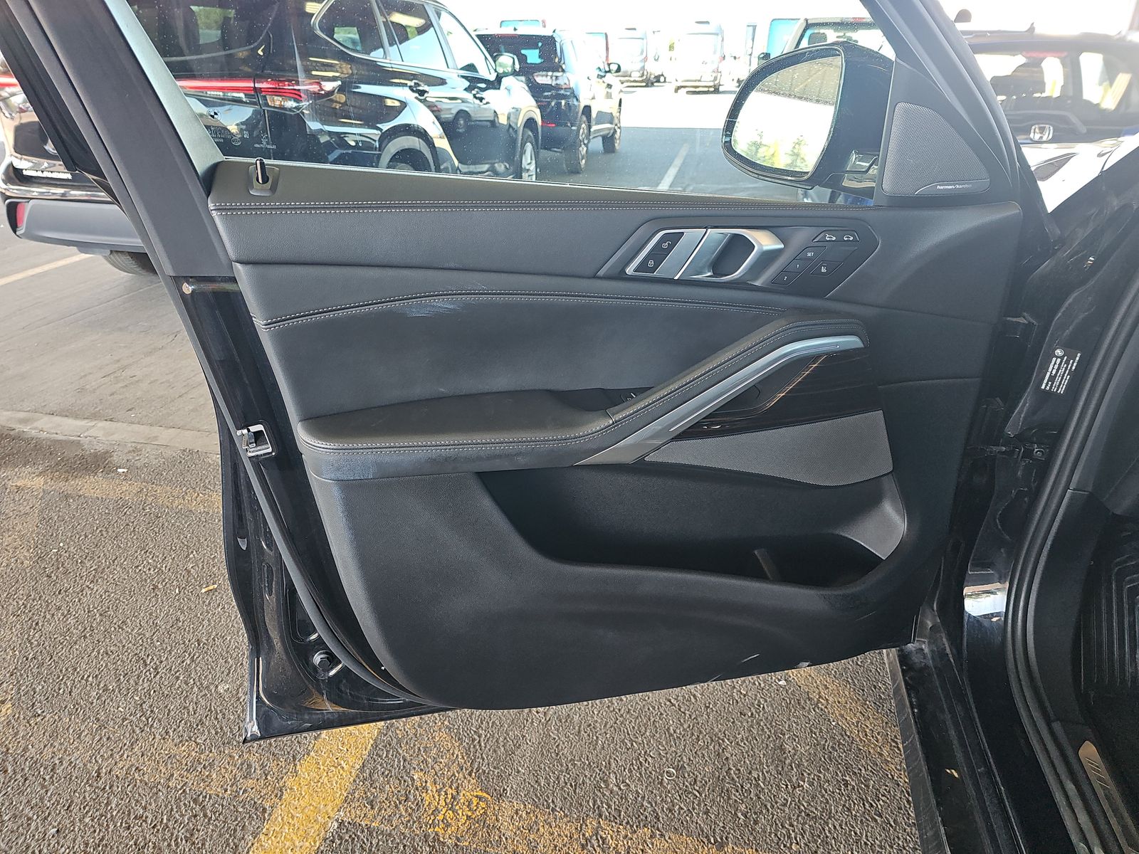 2025 BMW X6 xDrive40i AWD