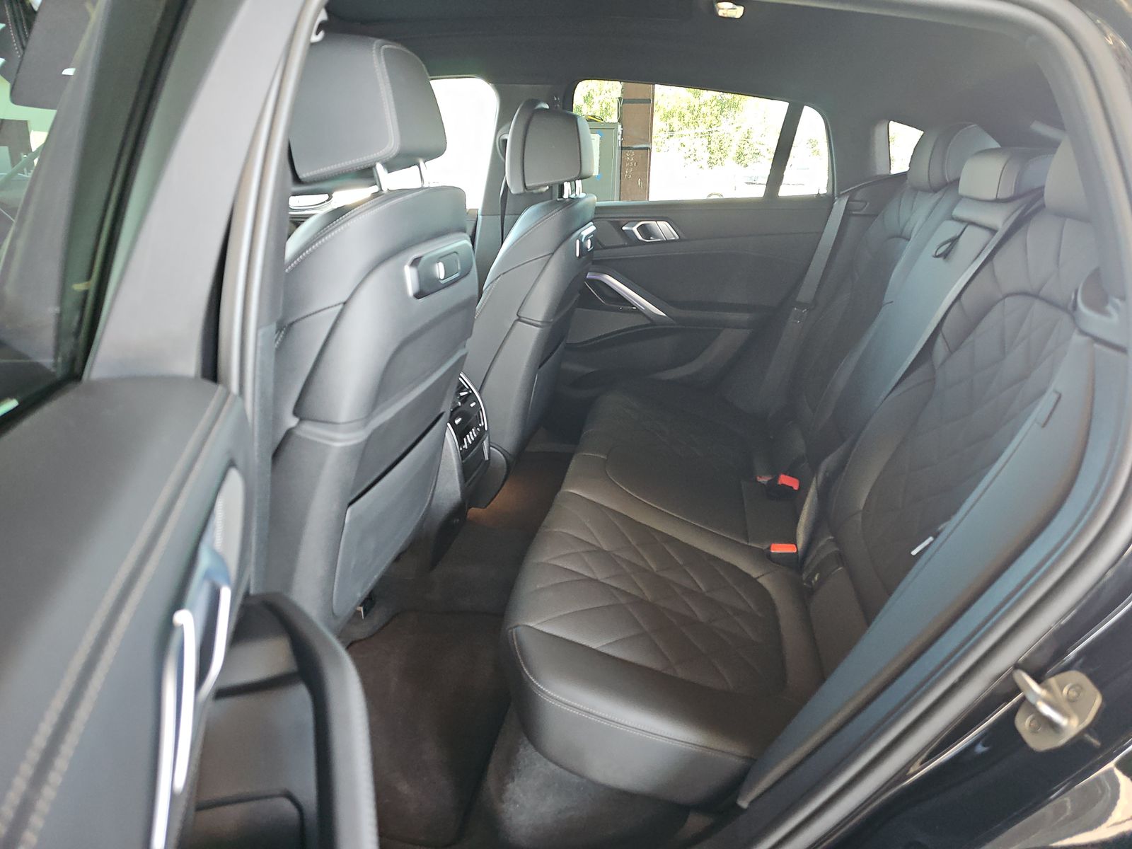 2025 BMW X6 xDrive40i AWD