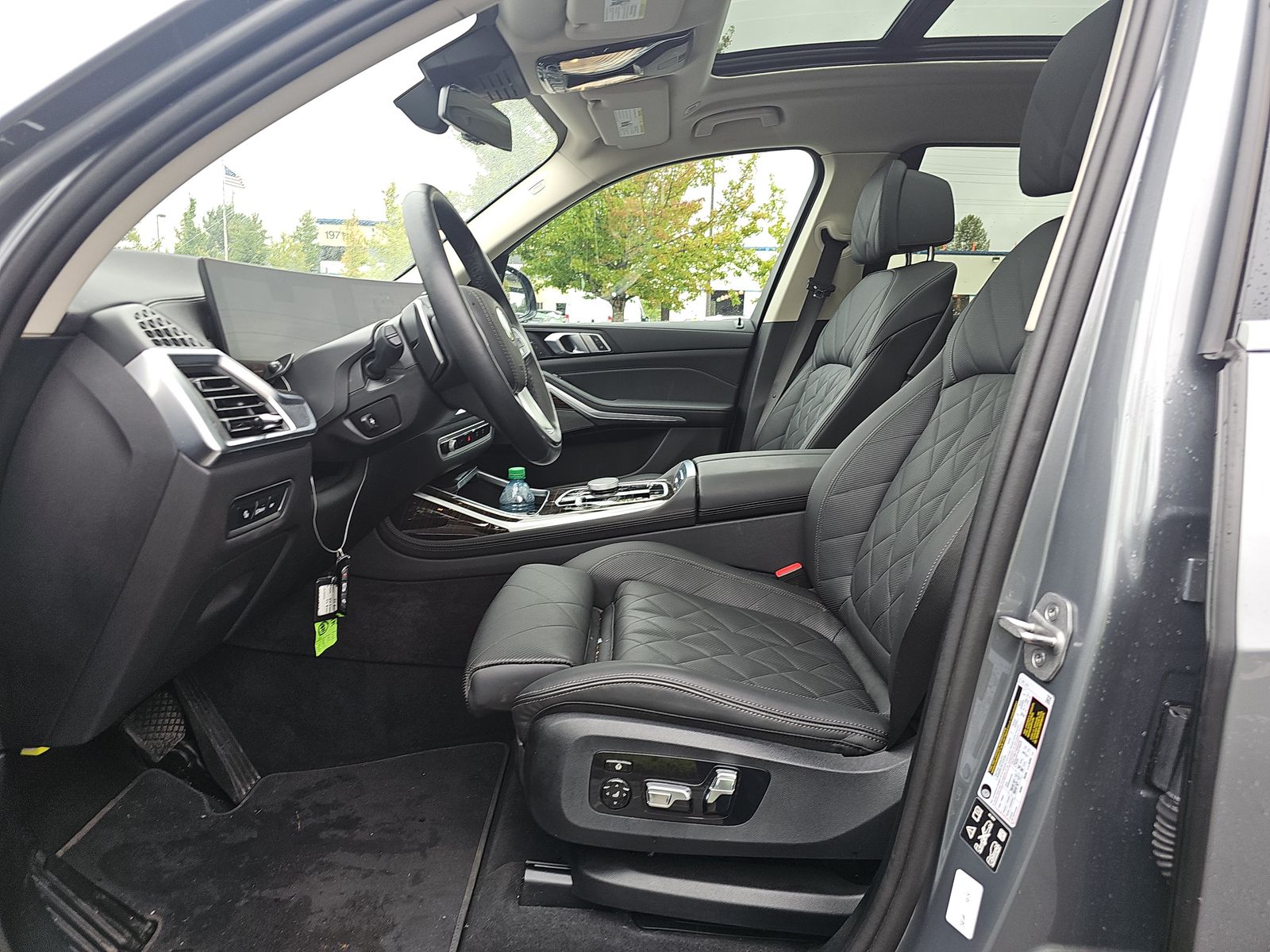 2025 BMW X7 xDrive40i AWD