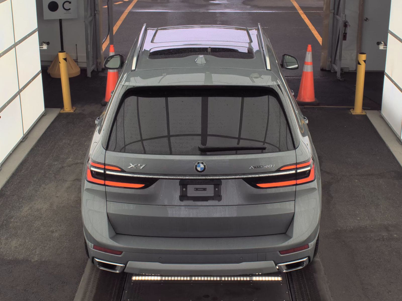 2025 BMW X7 xDrive40i AWD