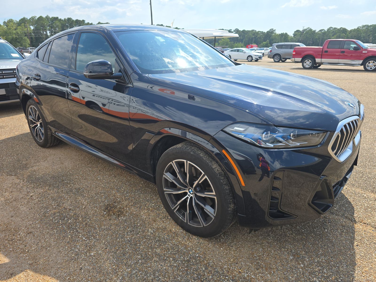 2025 BMW X6 xDrive40i AWD