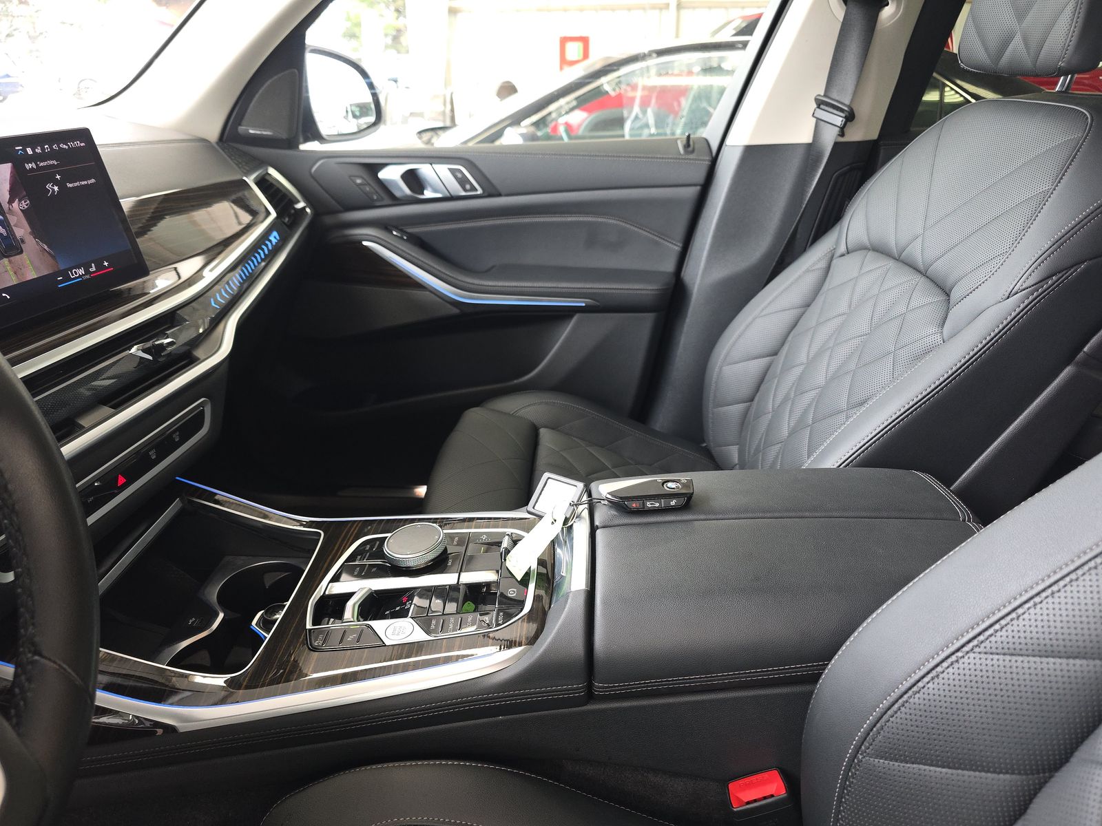 2025 BMW X7 xDrive40i AWD