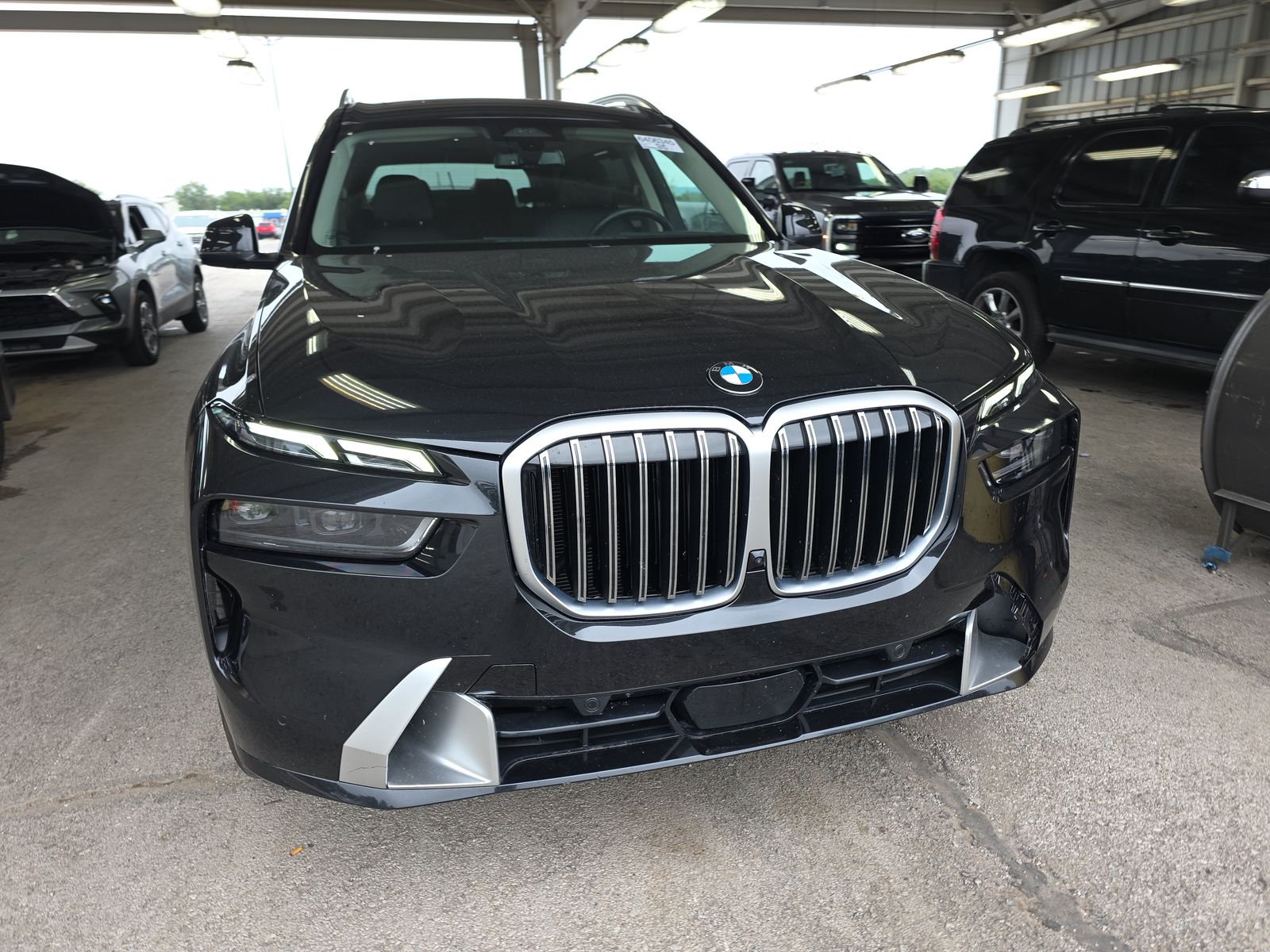 2025 BMW X7 xDrive40i AWD