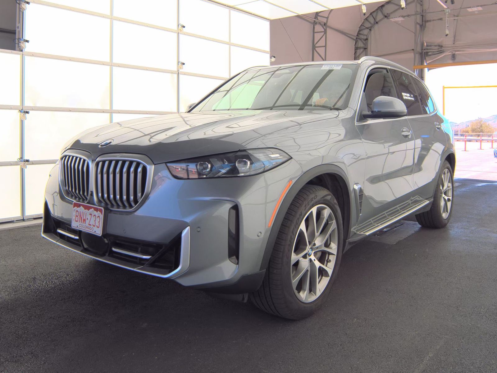 2025 BMW X5 xDrive40i AWD