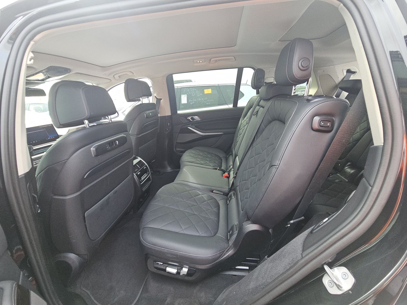 2025 BMW X7 xDrive40i AWD