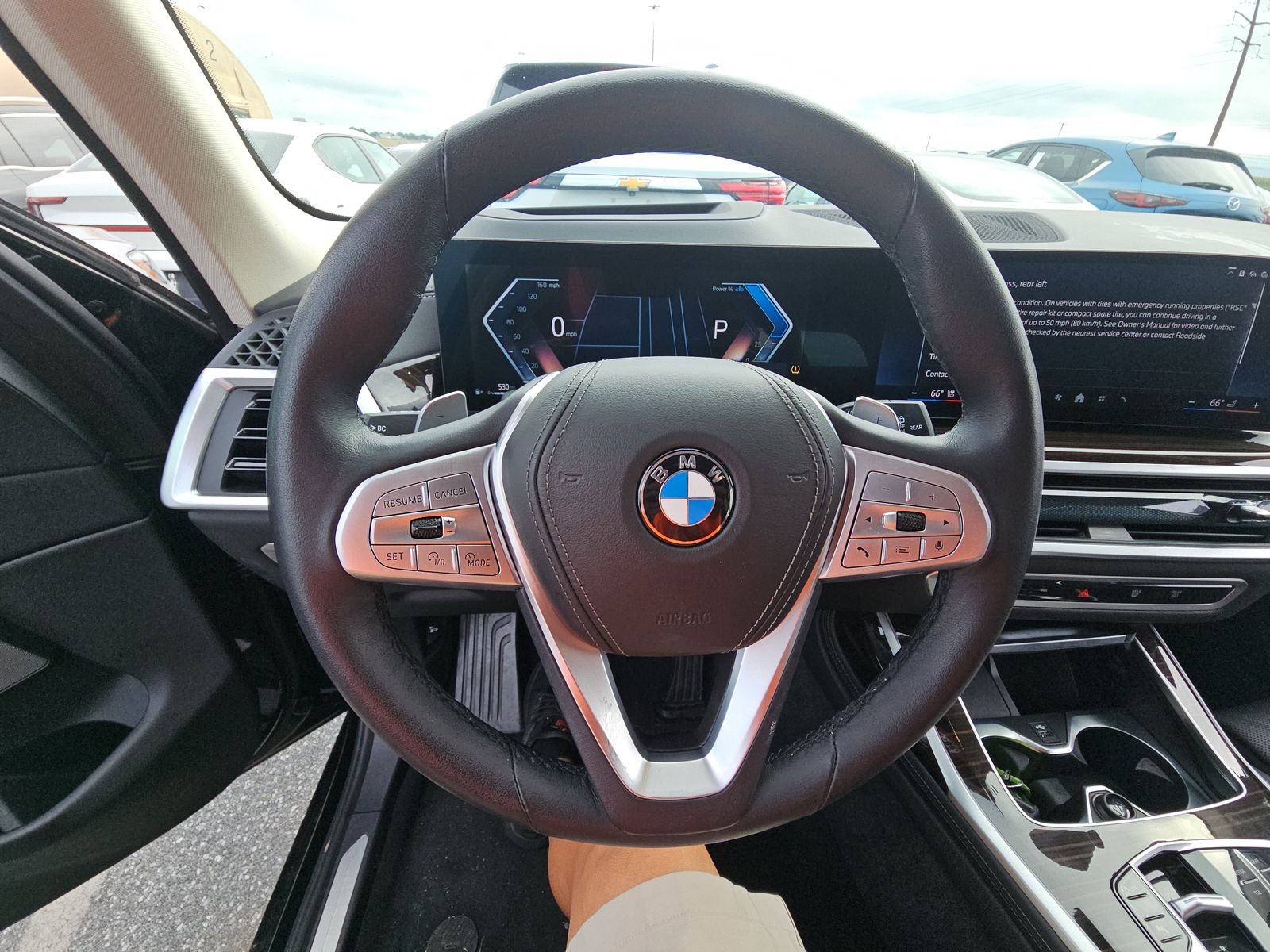 2025 BMW X7 xDrive40i AWD