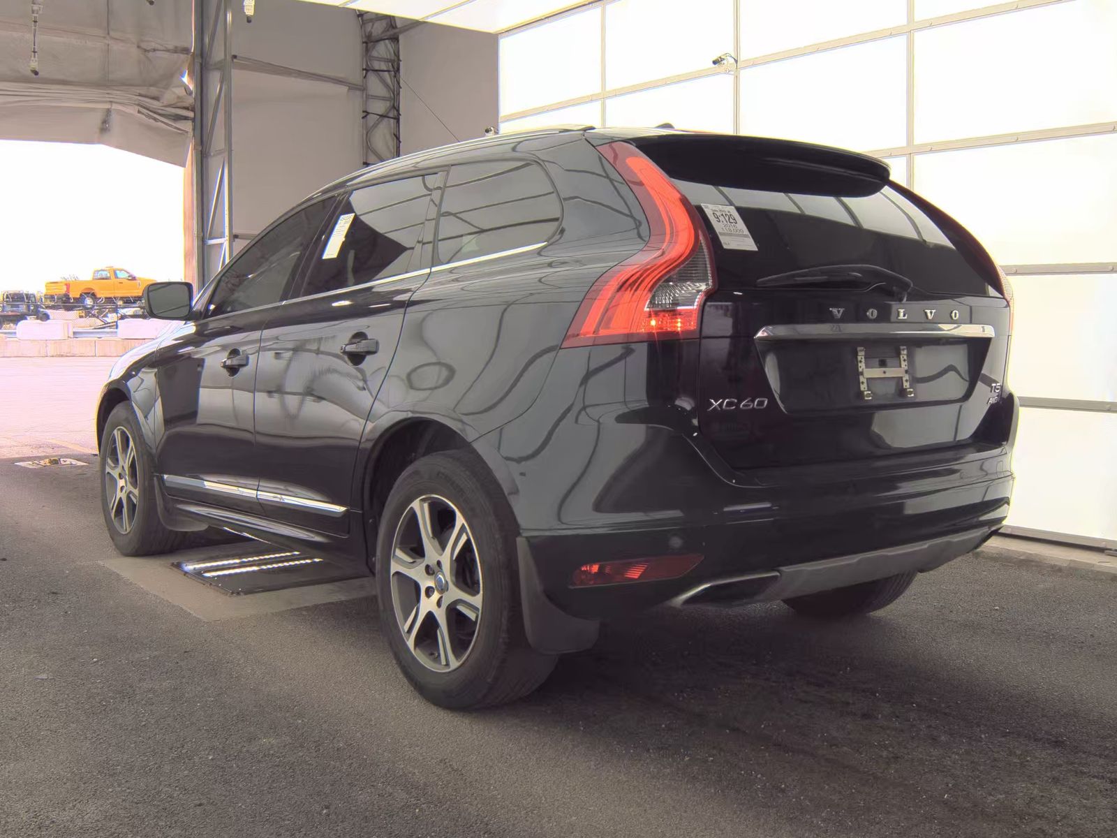 2016 Volvo XC60 T5 Platinum AWD