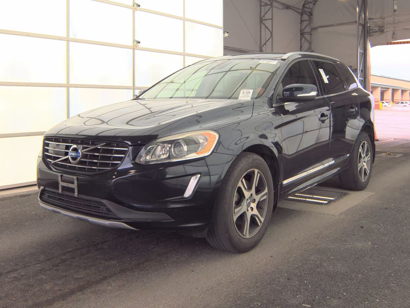 2016 Volvo XC60 T5 Platinum AWD