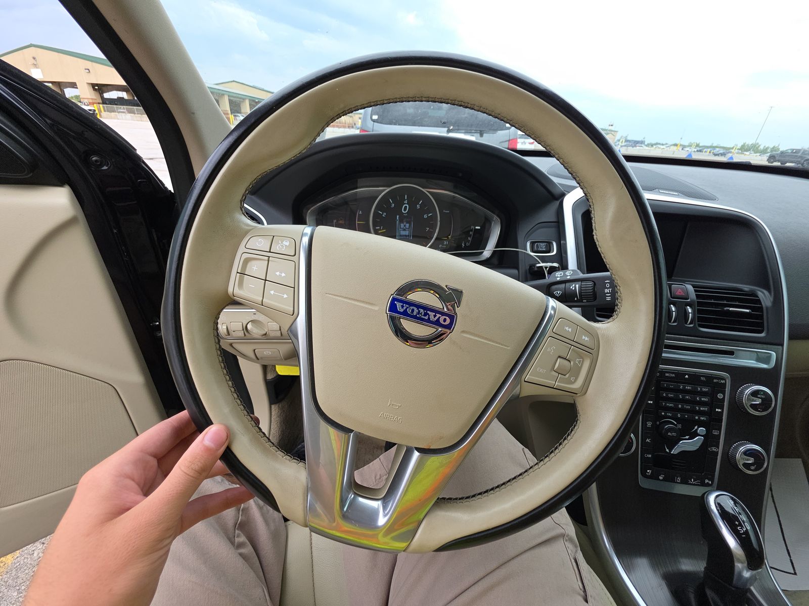 2016 Volvo XC60 T5 Platinum AWD