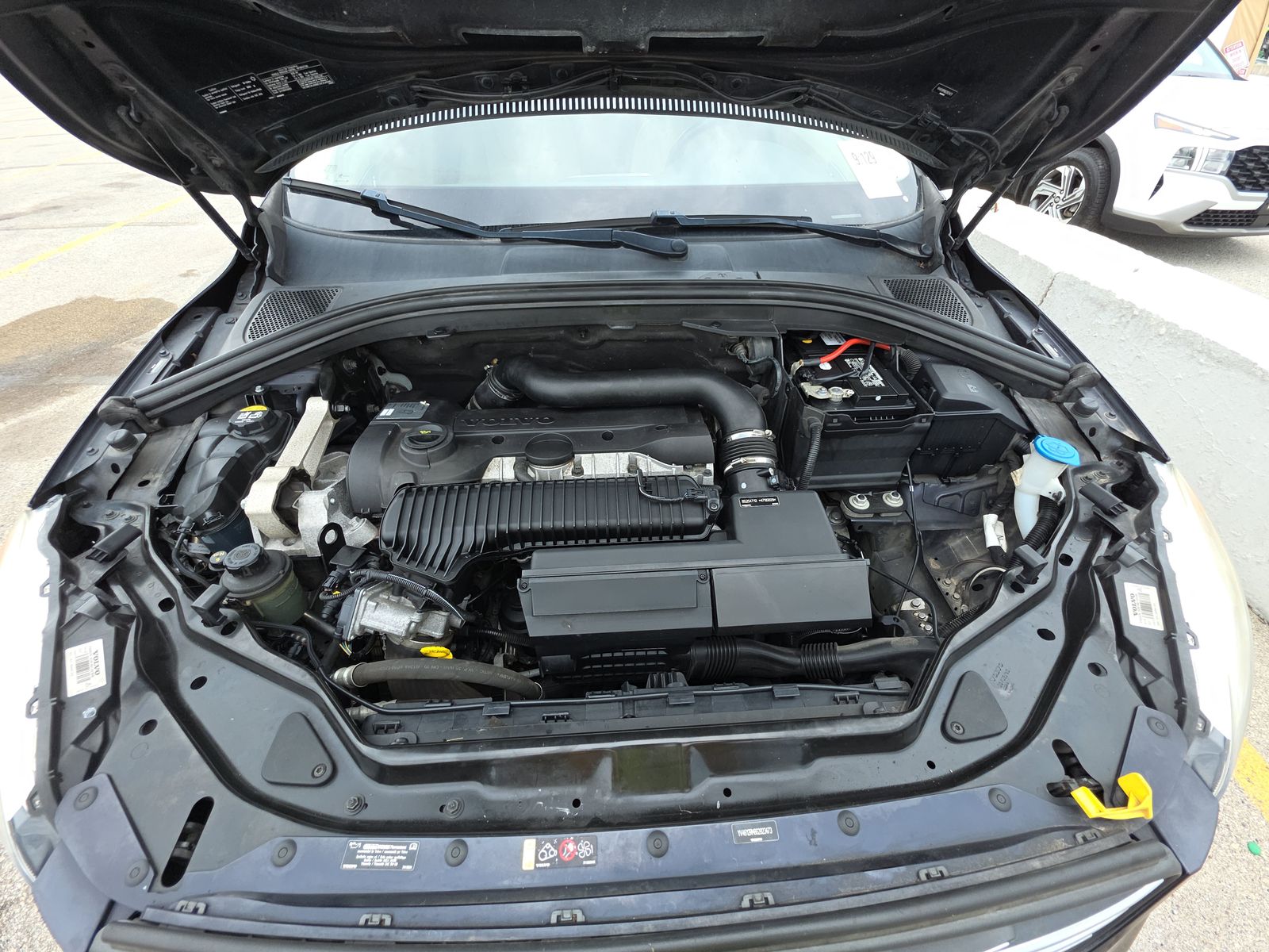 2016 Volvo XC60 T5 Platinum AWD