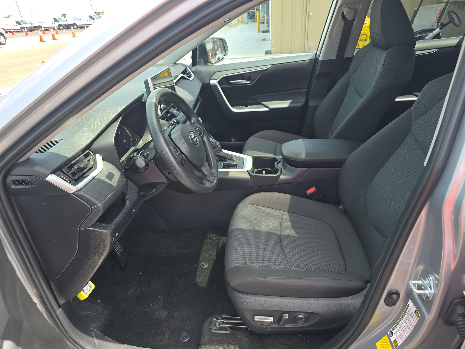 2024 Toyota RAV4 XLE FWD