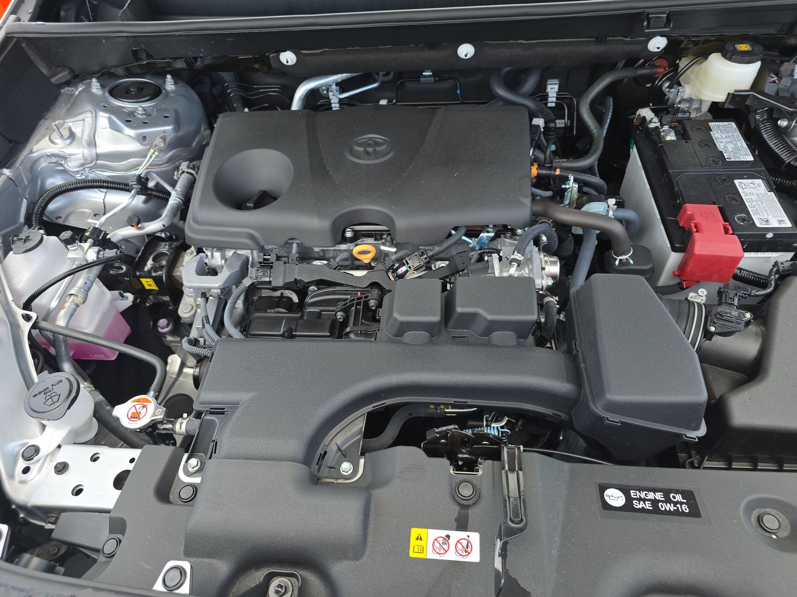 2024 Toyota RAV4 XLE FWD