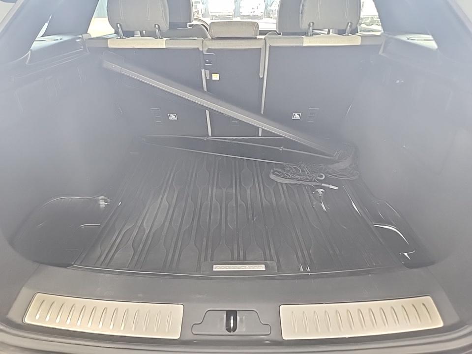 2019 Land Rover Range Rover Velar R-Dynamic SE AWD