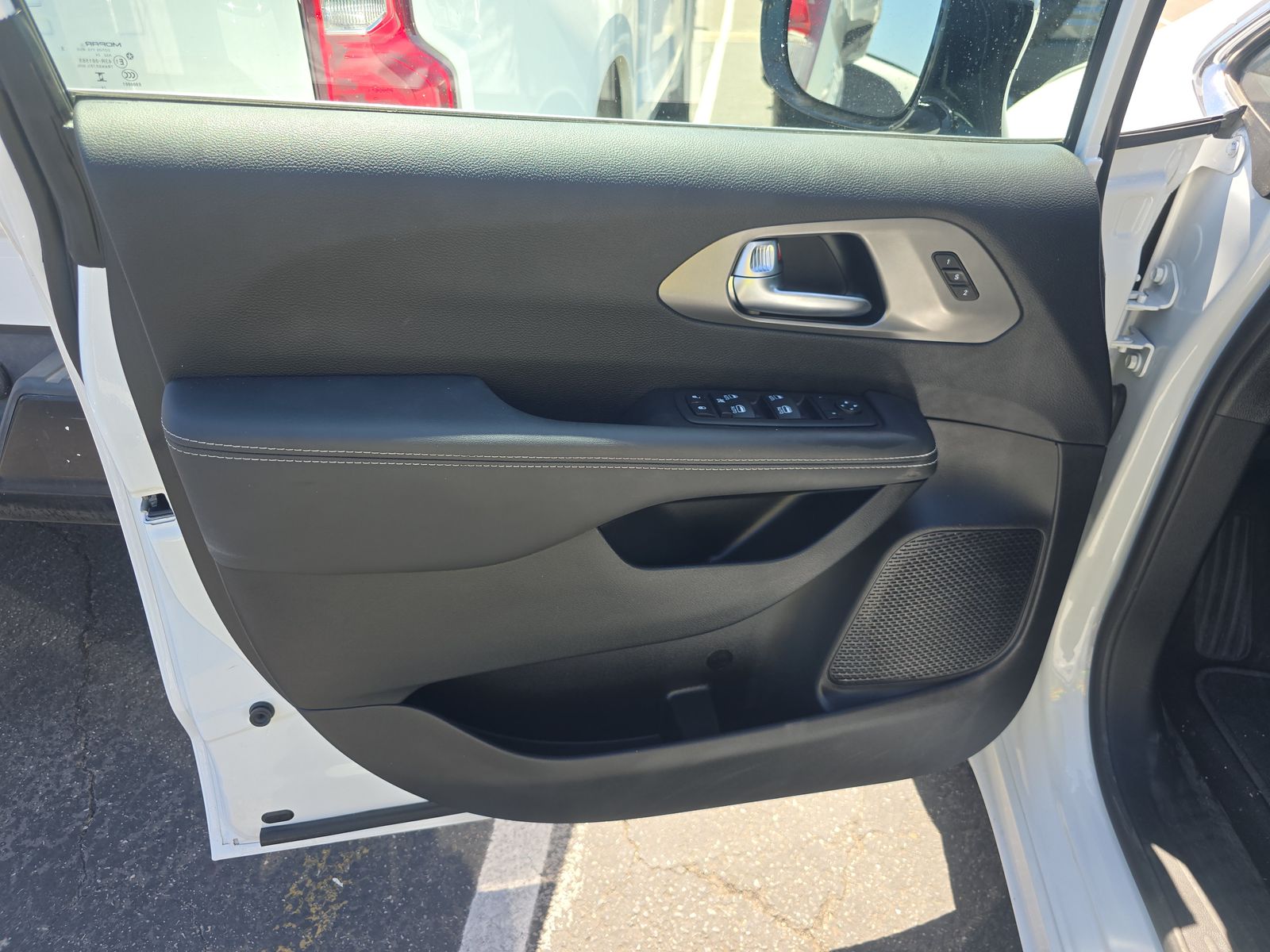 2025 Chrysler Pacifica Select FWD