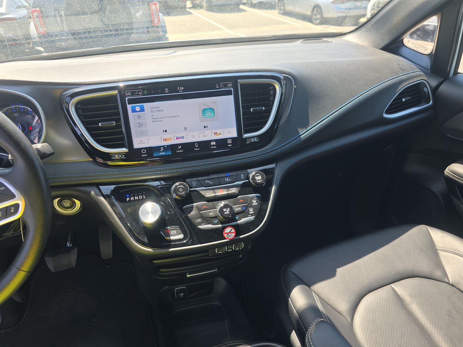 2025 Chrysler Pacifica Select FWD