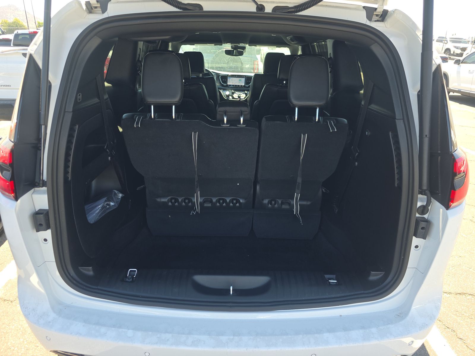 2025 Chrysler Pacifica Select FWD