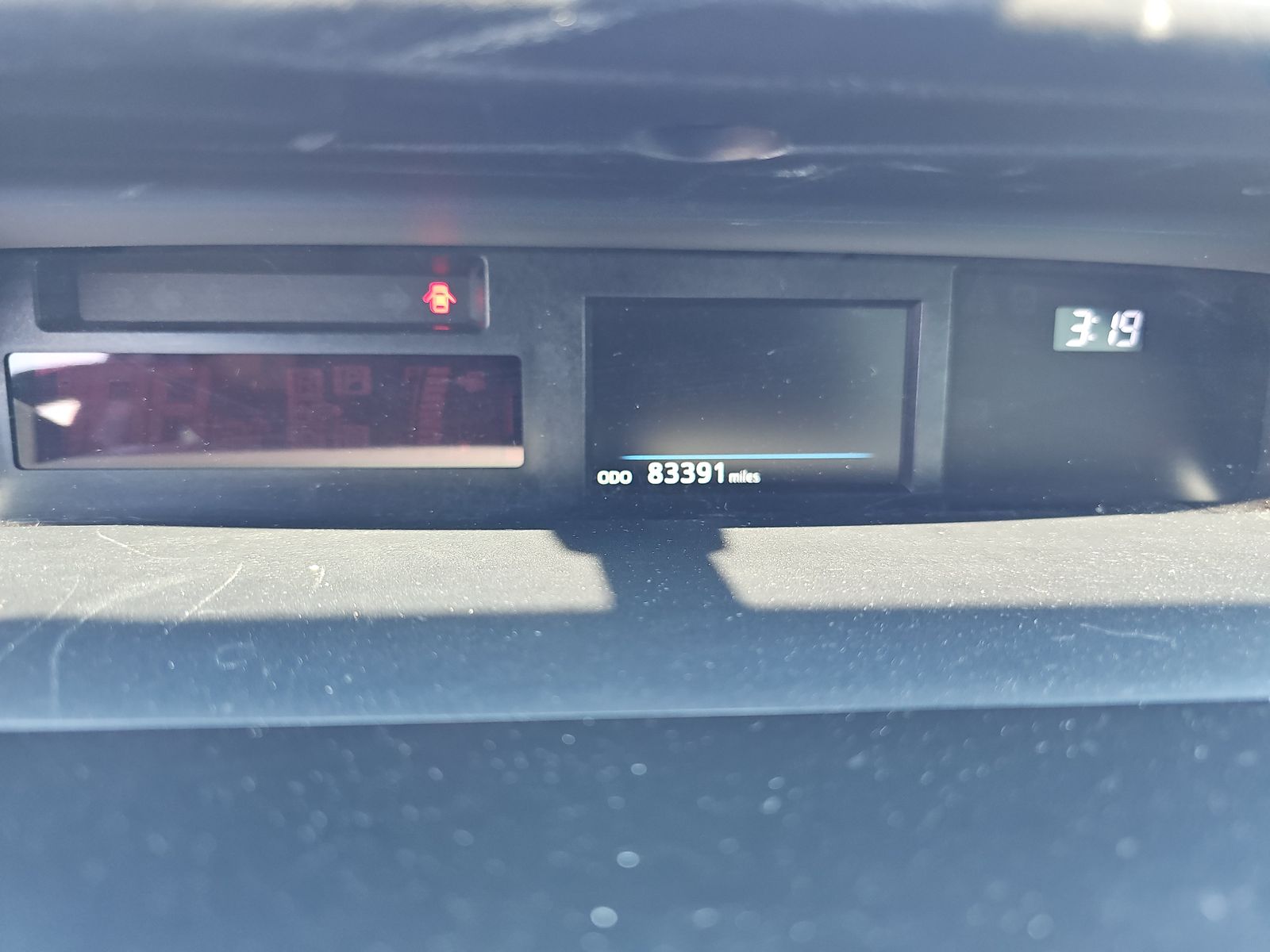 2016 Toyota Prius v Three FWD