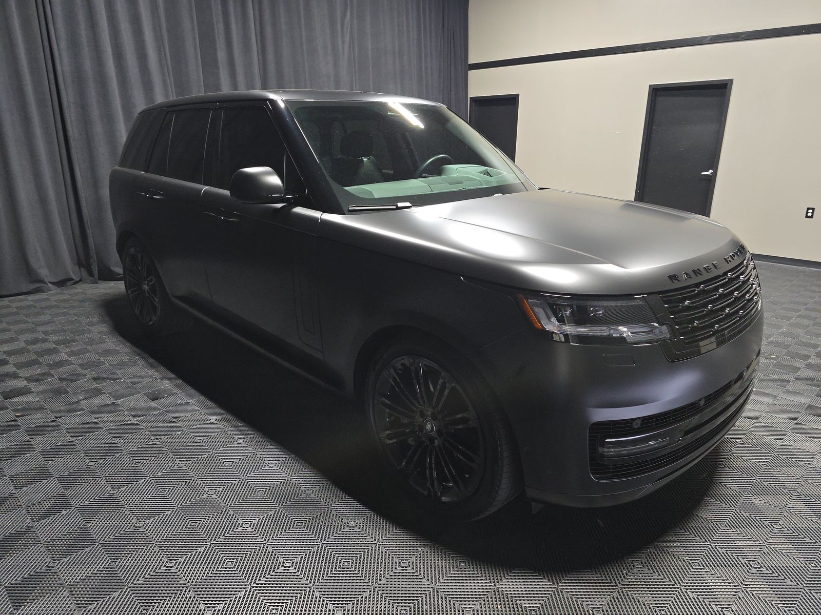 2024 Land Rover Range Rover SE AWD