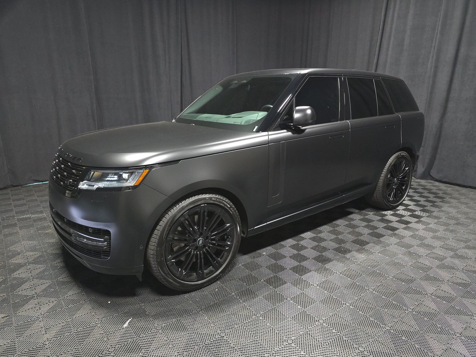 2024 Land Rover Range Rover SE AWD