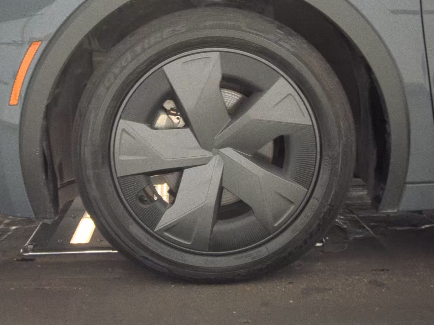 2024 Toyota Prius LE FWD