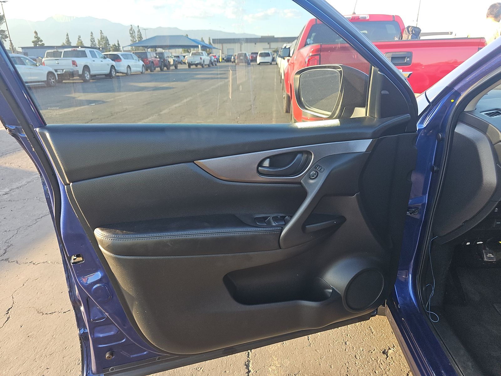 2020 Nissan Rogue Sport S FWD