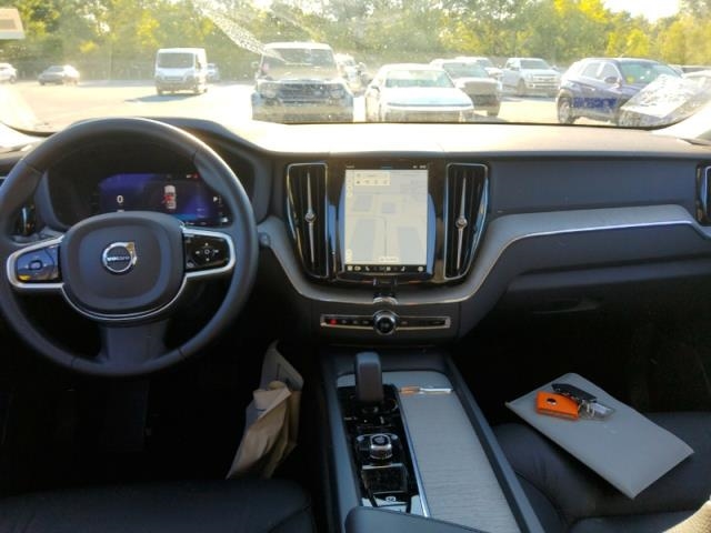 2025 Volvo XC60 B5 Plus AWD