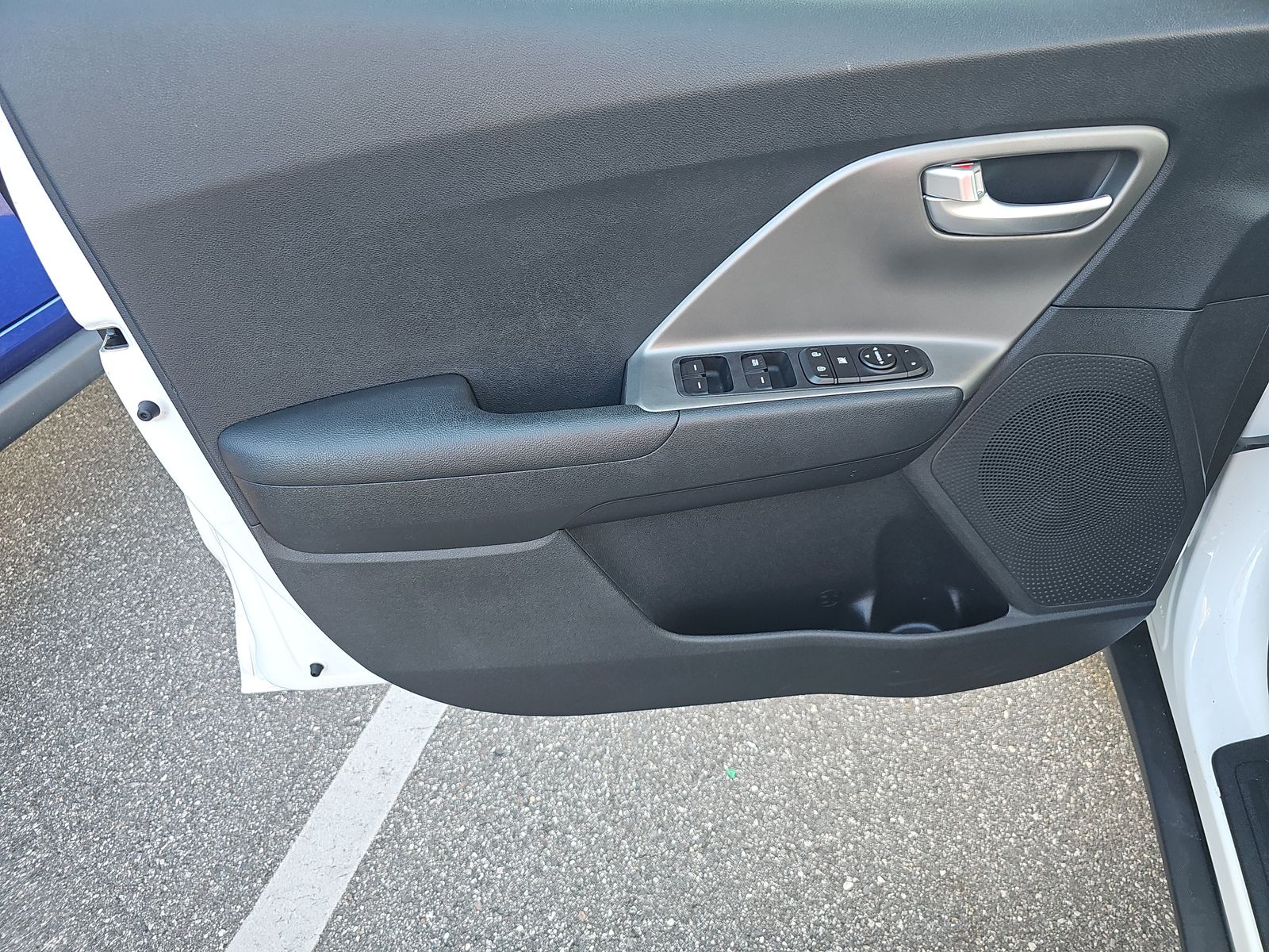 2022 Kia Niro LX FWD