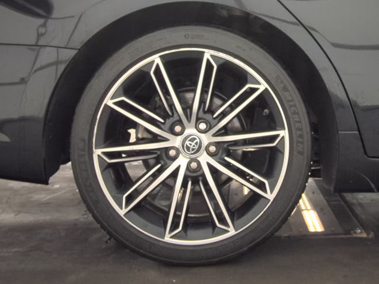 2019 Toyota Avalon Touring FWD