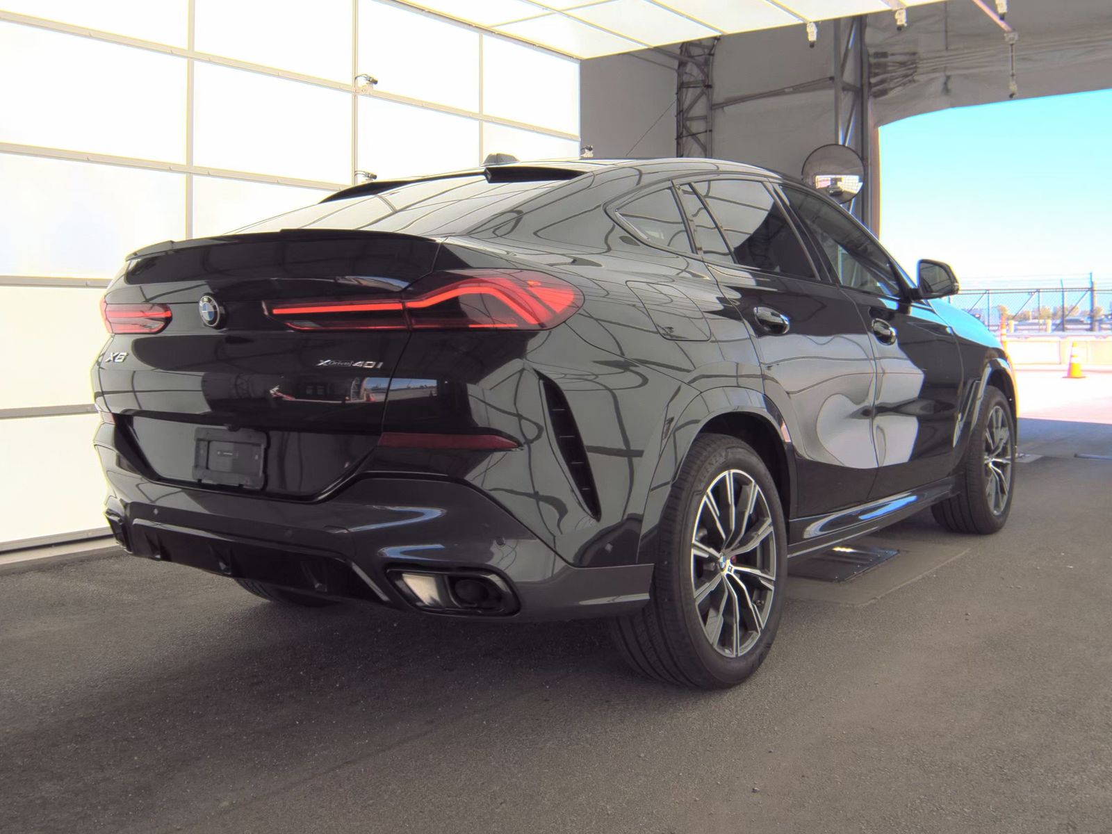 2025 BMW X6 xDrive40i AWD